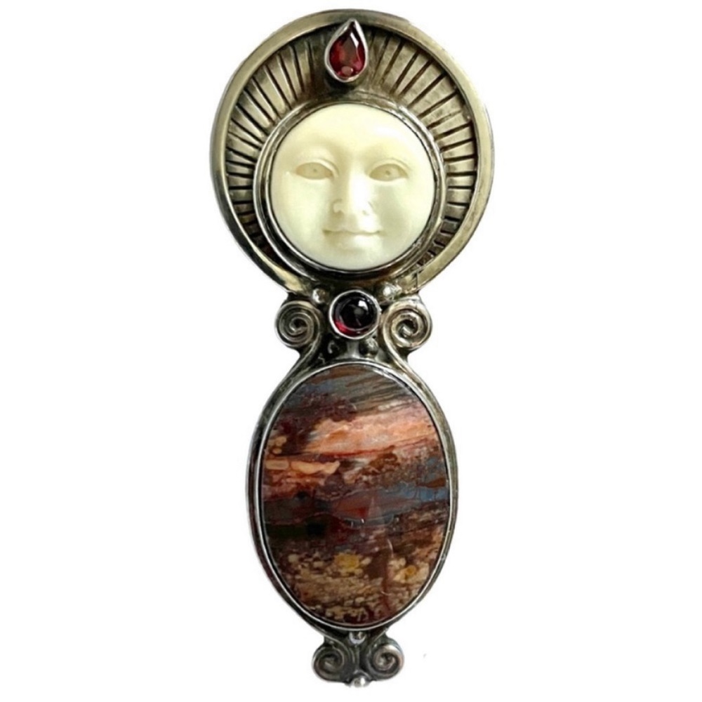 Sajen Vintage Carved Moon Face Goddess Jasper Garnet 925 Large brooch pendant